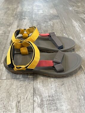 TEVA Hurricane XLT2 Sandals Adjustable Hook & Loop Straps Brown Yellow Mens 12